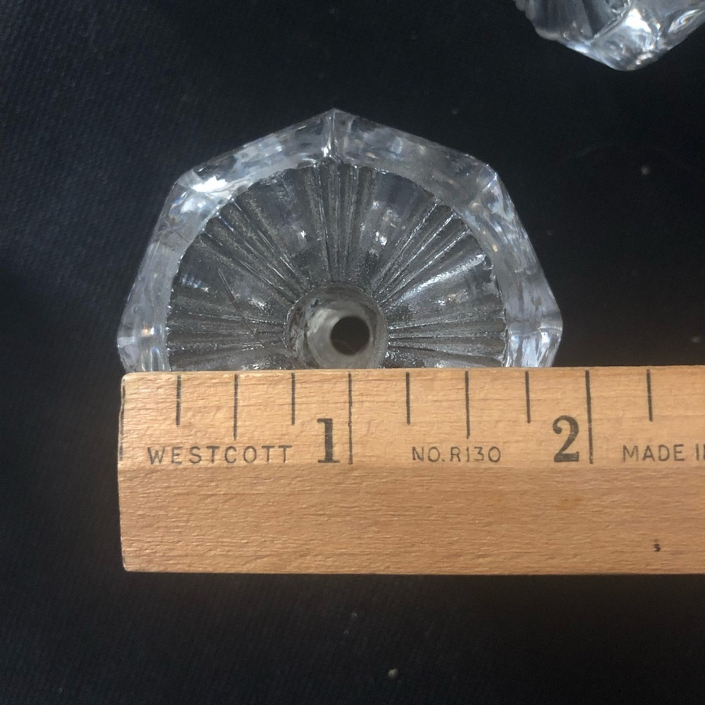 Vintage Clear Glass Door Knobs – Floral Design – Set of 7 - Picture 5 of 9